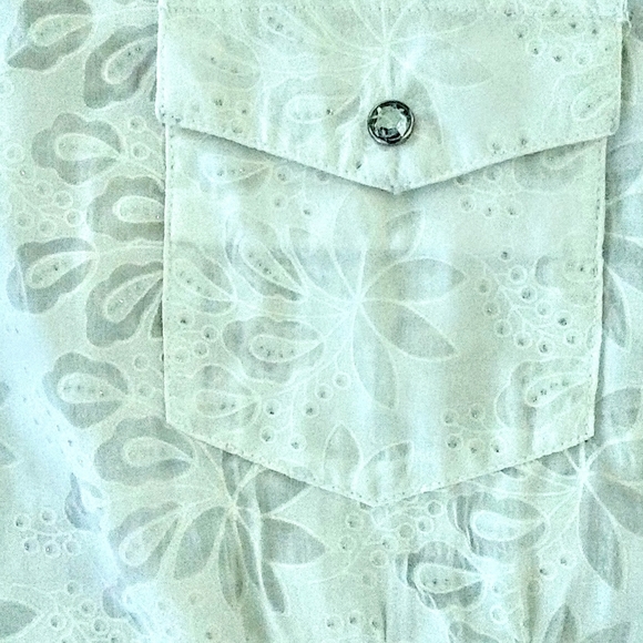 Blouse - Picture 2 of 4